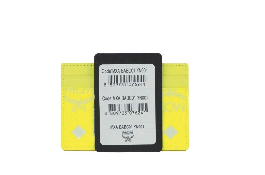 Portafoglio porta carte in pelle Visetos Mini MCM Spectrum Diamond Mini giallo neon