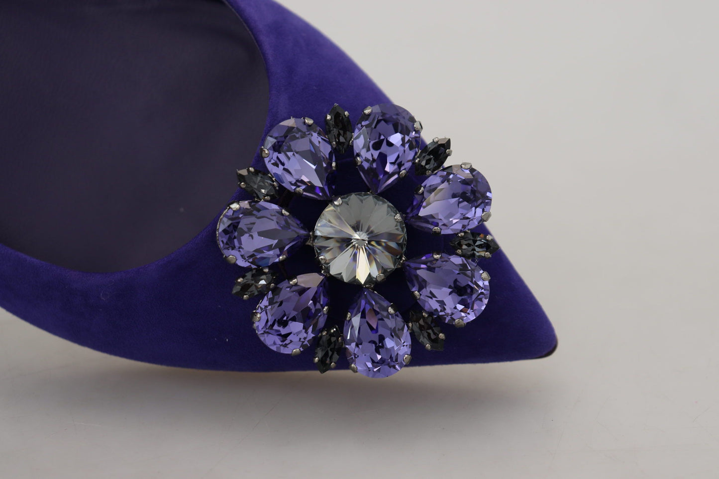 Dolce & Gabbana Appartamenti in pelle scamosciata viola cristalli decorati