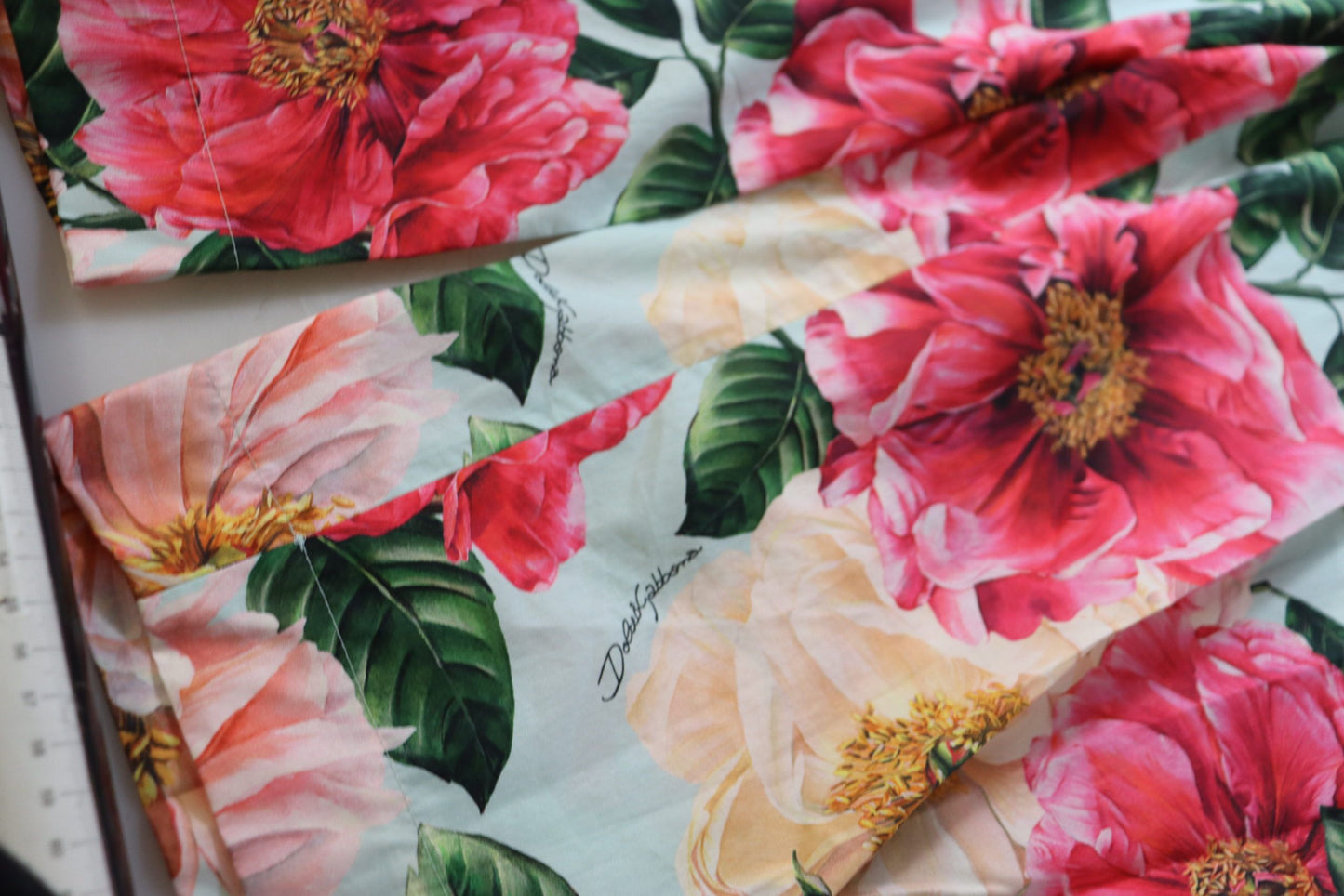 Pantaloni a vita alta in pregiata seta Dolce & Gabbana