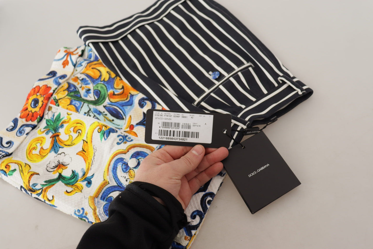 Bermuda firmati a vita alta in maiolica Dolce & Gabbana