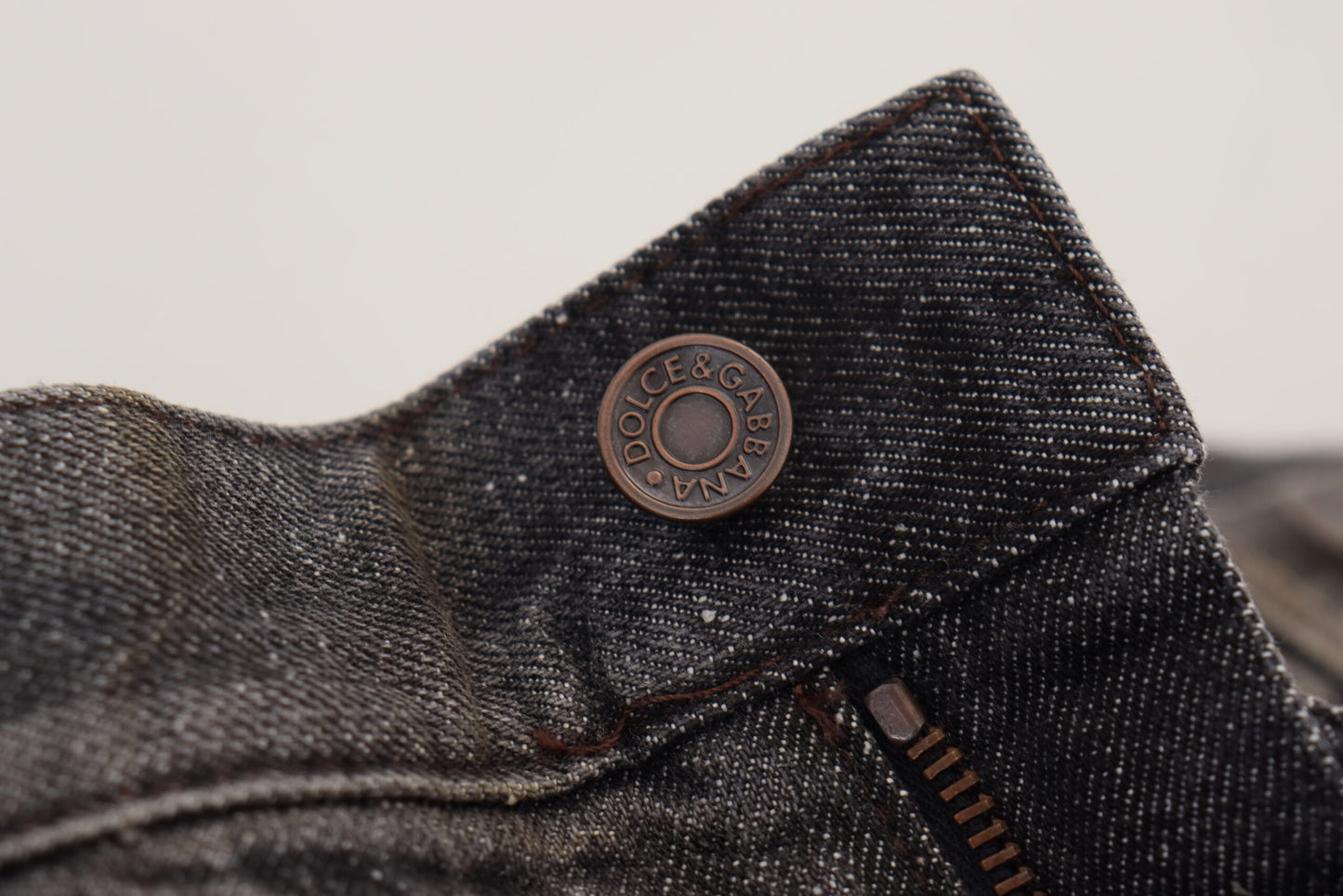 Dolce & Gabbana Squisiti pantaloni in denim grigio per il gentiluomo moderno