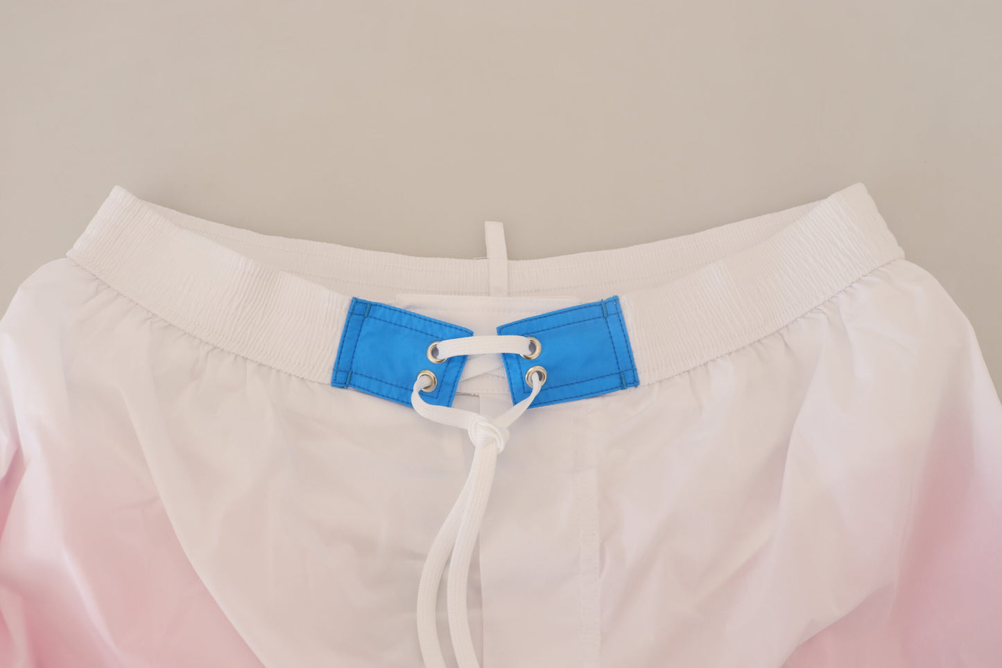 Pantaloncini da bagno con stampa chic bianca e rosa Dsquared²