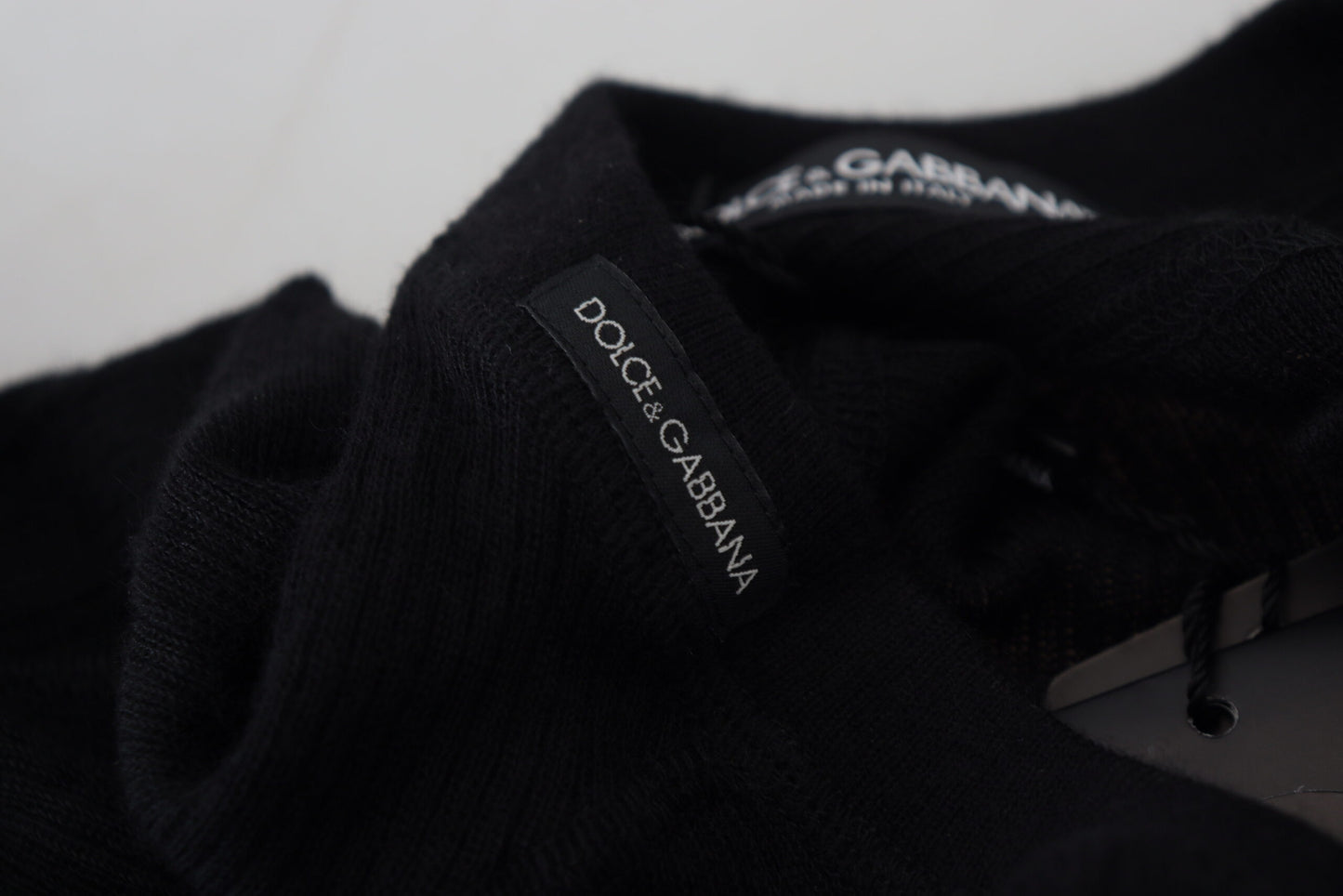 Dolce & Gabbana Элегантный черный кашемировый пуловер-свитер