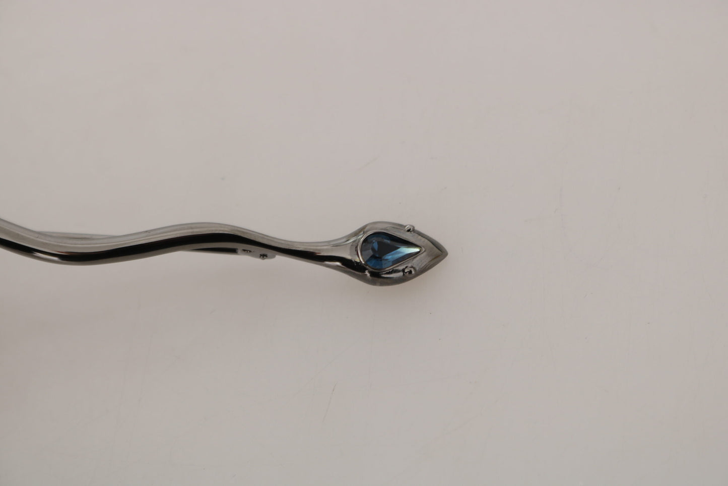 Dolce & Gabbana Elegante Spilla in Argento Impreziosita da Cristalli