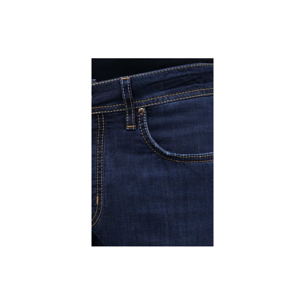 Jacob Cohen — облегающие джинсовые вещи премиум-класса Sleek Slim Fit Essentials