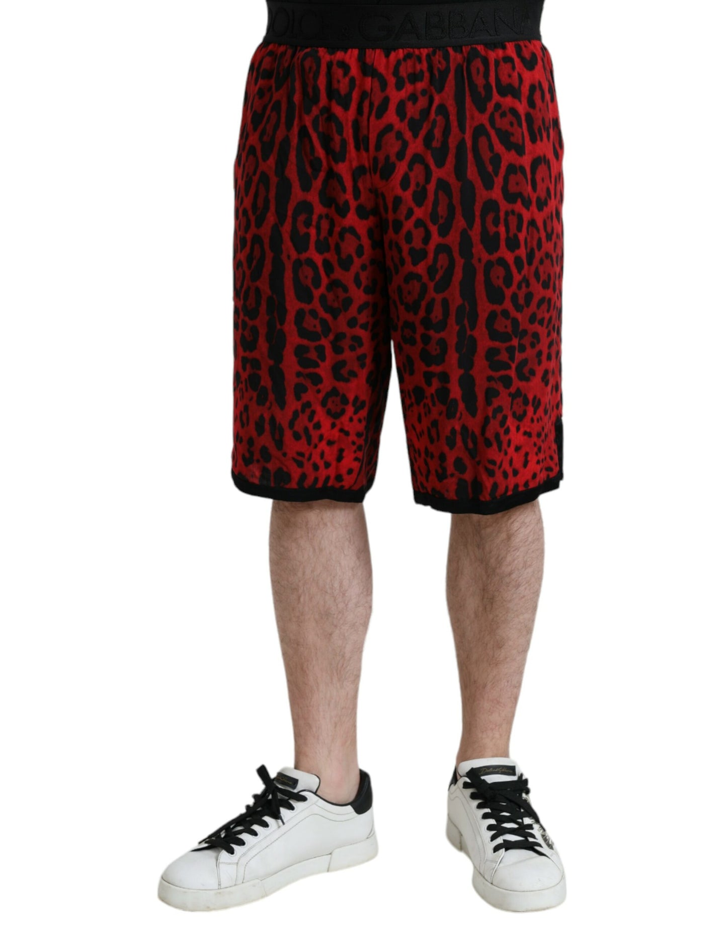 Bermuda in viscosa stampa leopardo rosso di Dolce & Gabbana