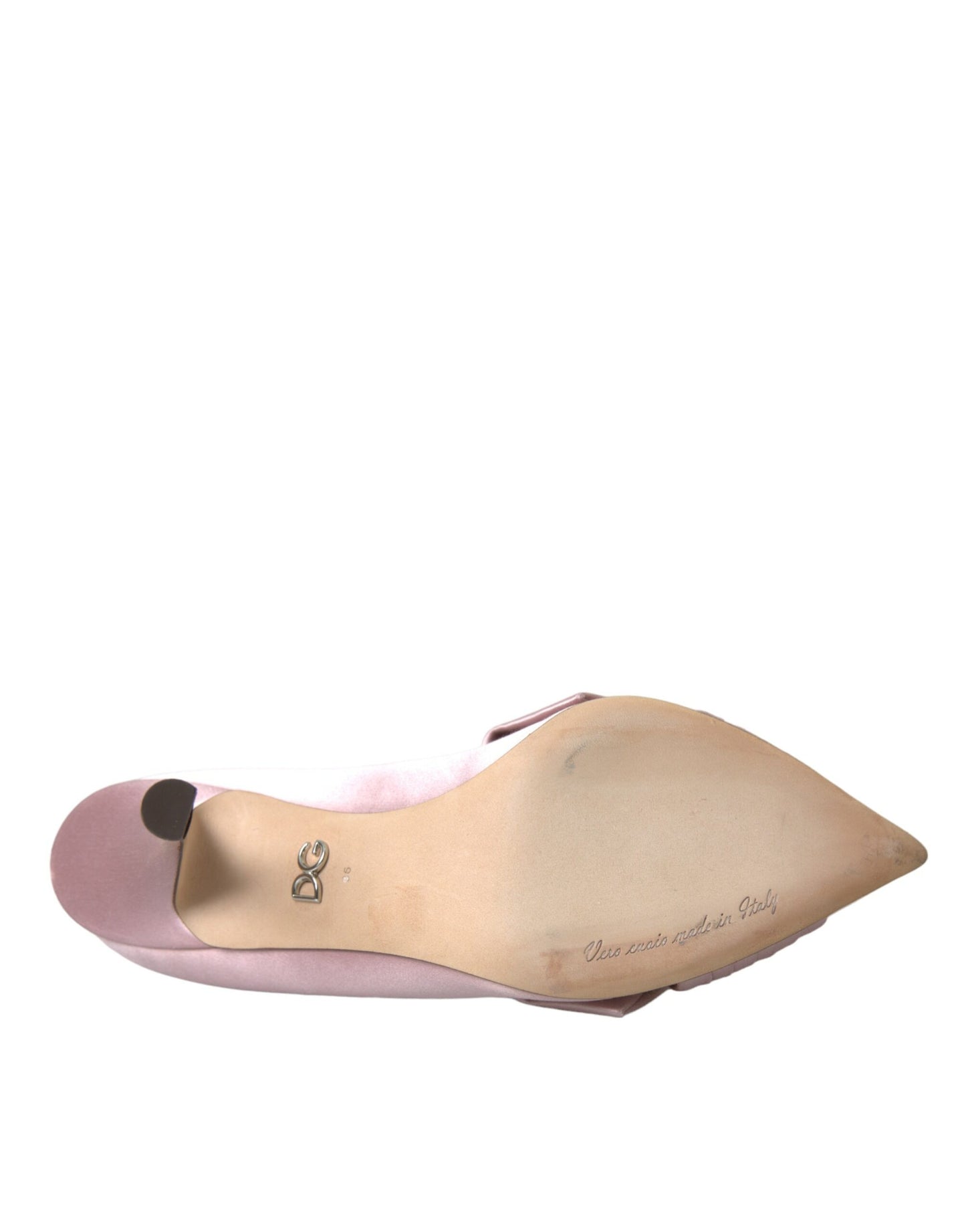 Scarpe col tacco alto in raso rosa con cristalli di Dolce & Gabbana