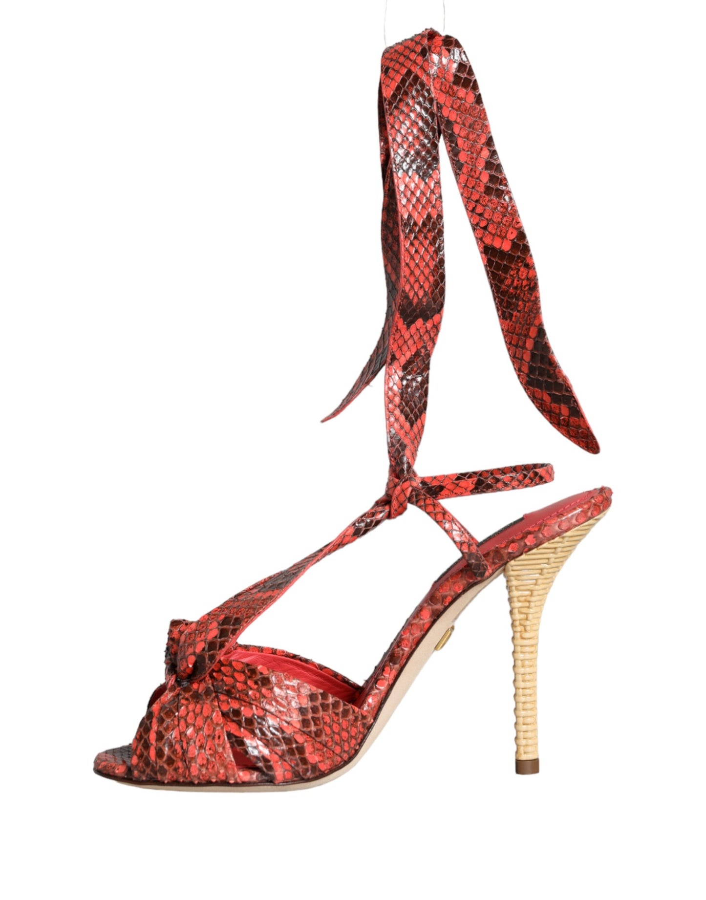 Sandali con tacco in pelle esotica color corallo Dolce & Gabbana