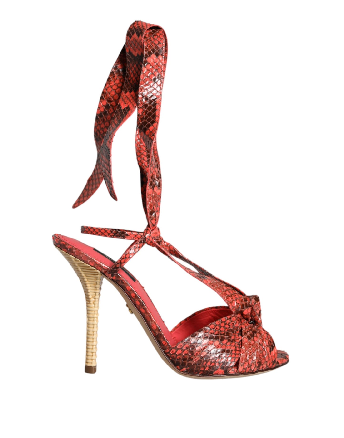 Sandali con tacco in pelle esotica color corallo Dolce & Gabbana