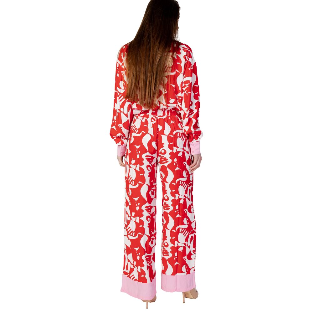 Vila Clothes Jeans e pantaloni in viscosa rossa