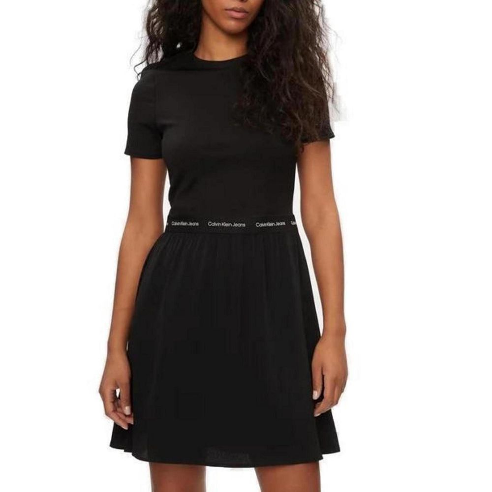 Calvin Klein Jeans Abito in viscosa nero