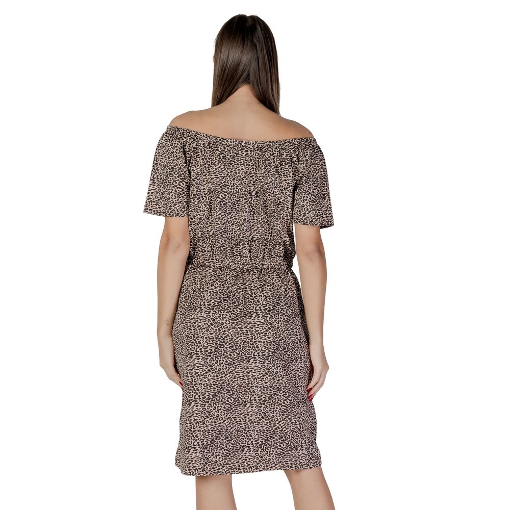 B.Young Abito in cotone beige