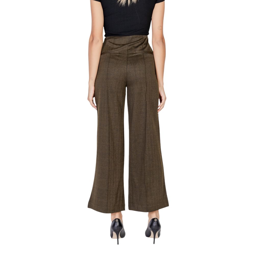 Jeans e pantaloni in poliestere verde ICHI