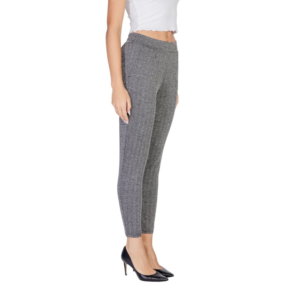 Jeans e pantaloni in poliestere nero ICHI