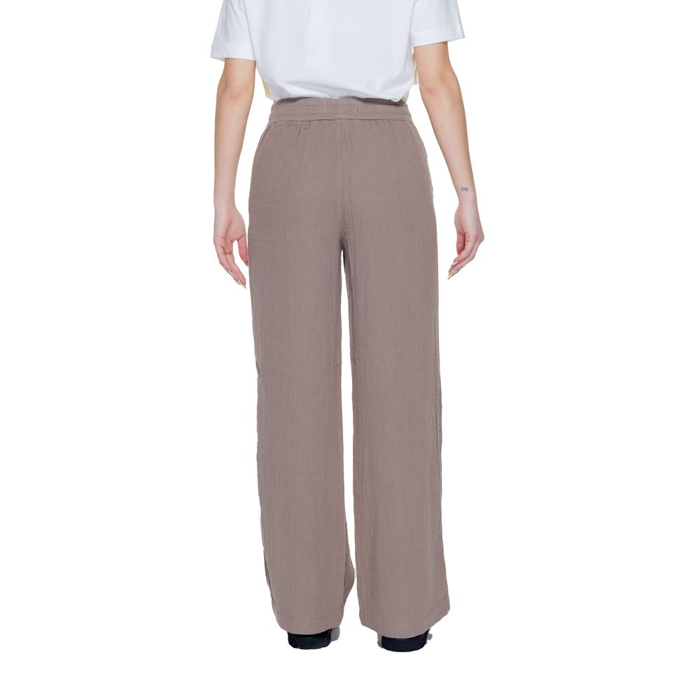 Jeans e pantaloni in cotone marrone Street One