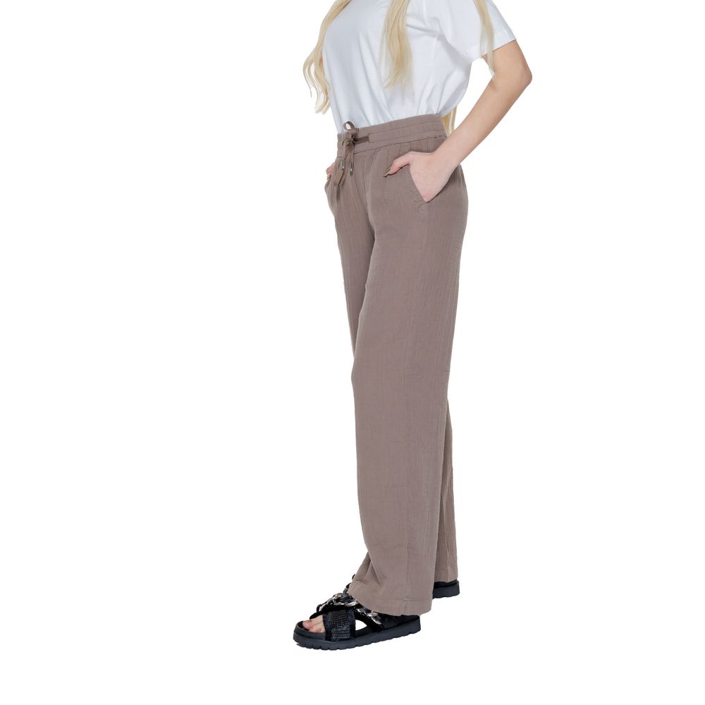 Jeans e pantaloni in cotone marrone Street One