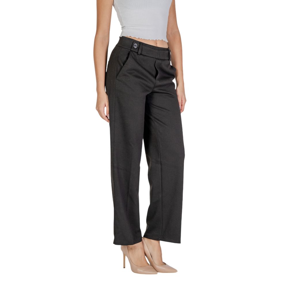 Jeans e pantaloni neri in poliestere Street One