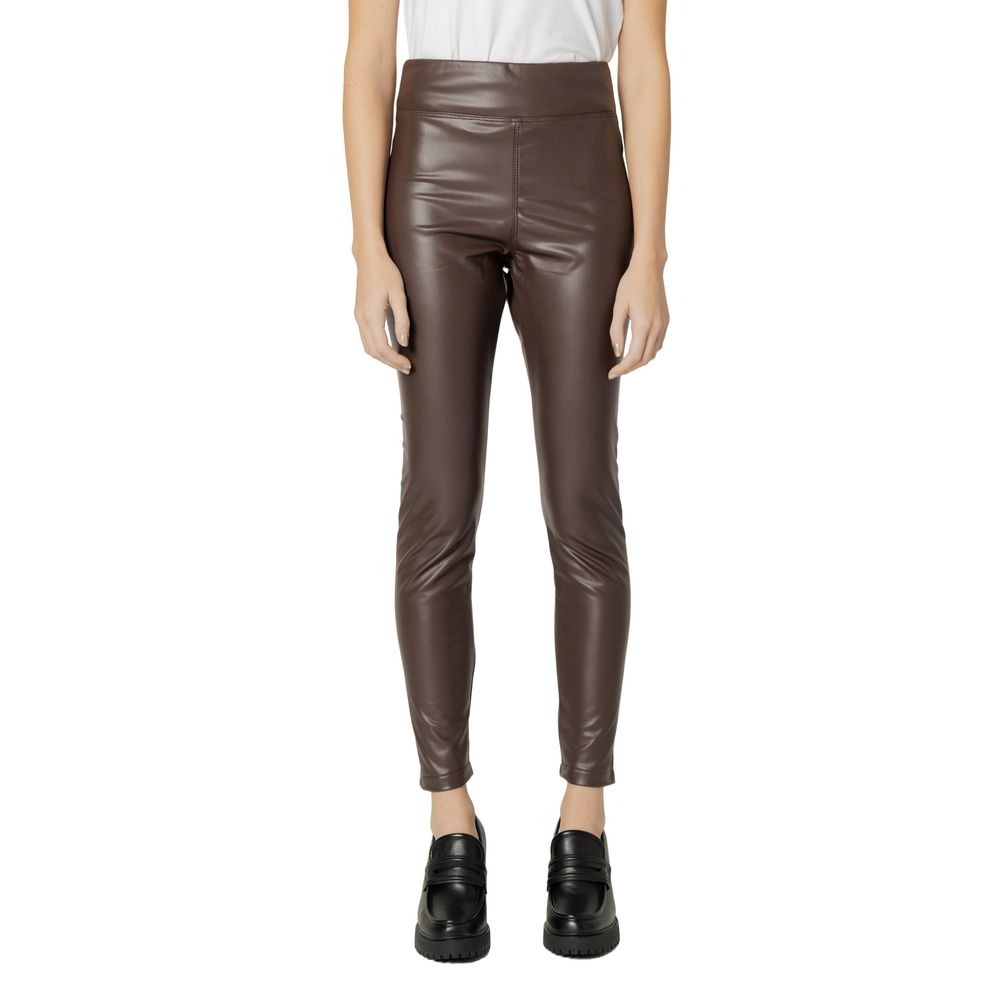 Jeans e pantaloni in poliestere marrone Street One