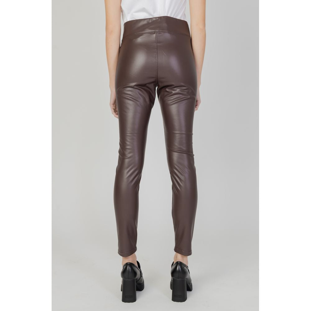 Jeans e pantaloni in poliestere marrone Street One