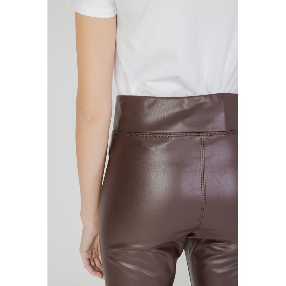 Jeans e pantaloni in poliestere marrone Street One