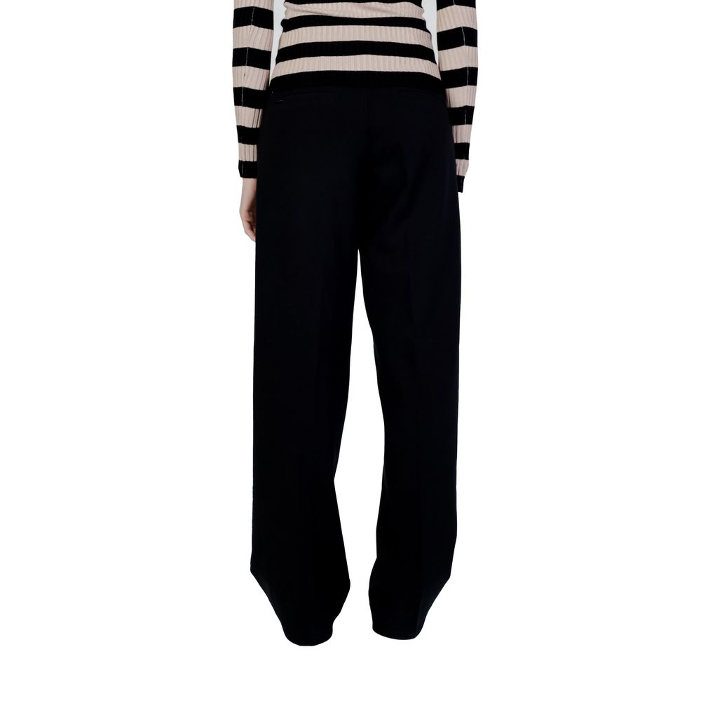 Jeans e pantaloni in viscosa nera Street One