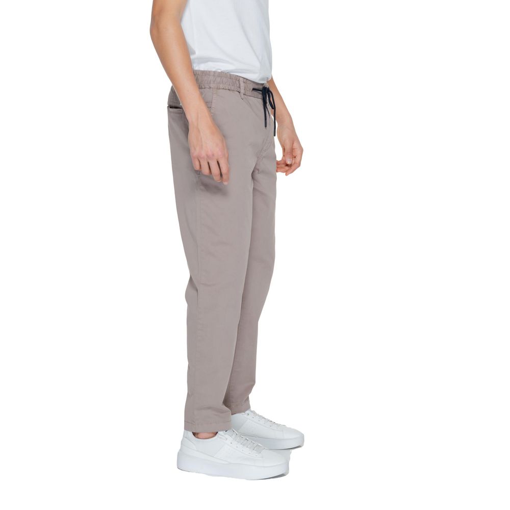 Jeans e pantaloni in cotone marrone Hugo Boss