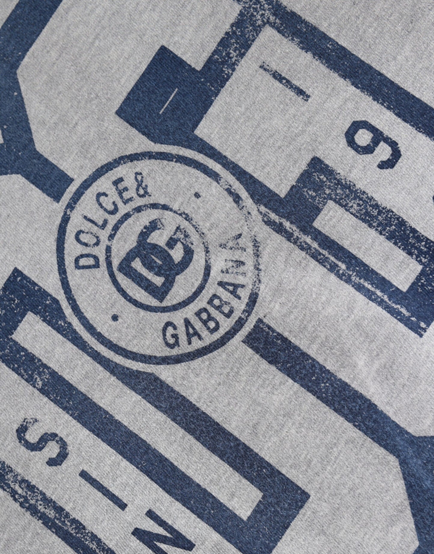Dolce & Gabbana T-shirt girocollo in cotone con stampa logo grigio