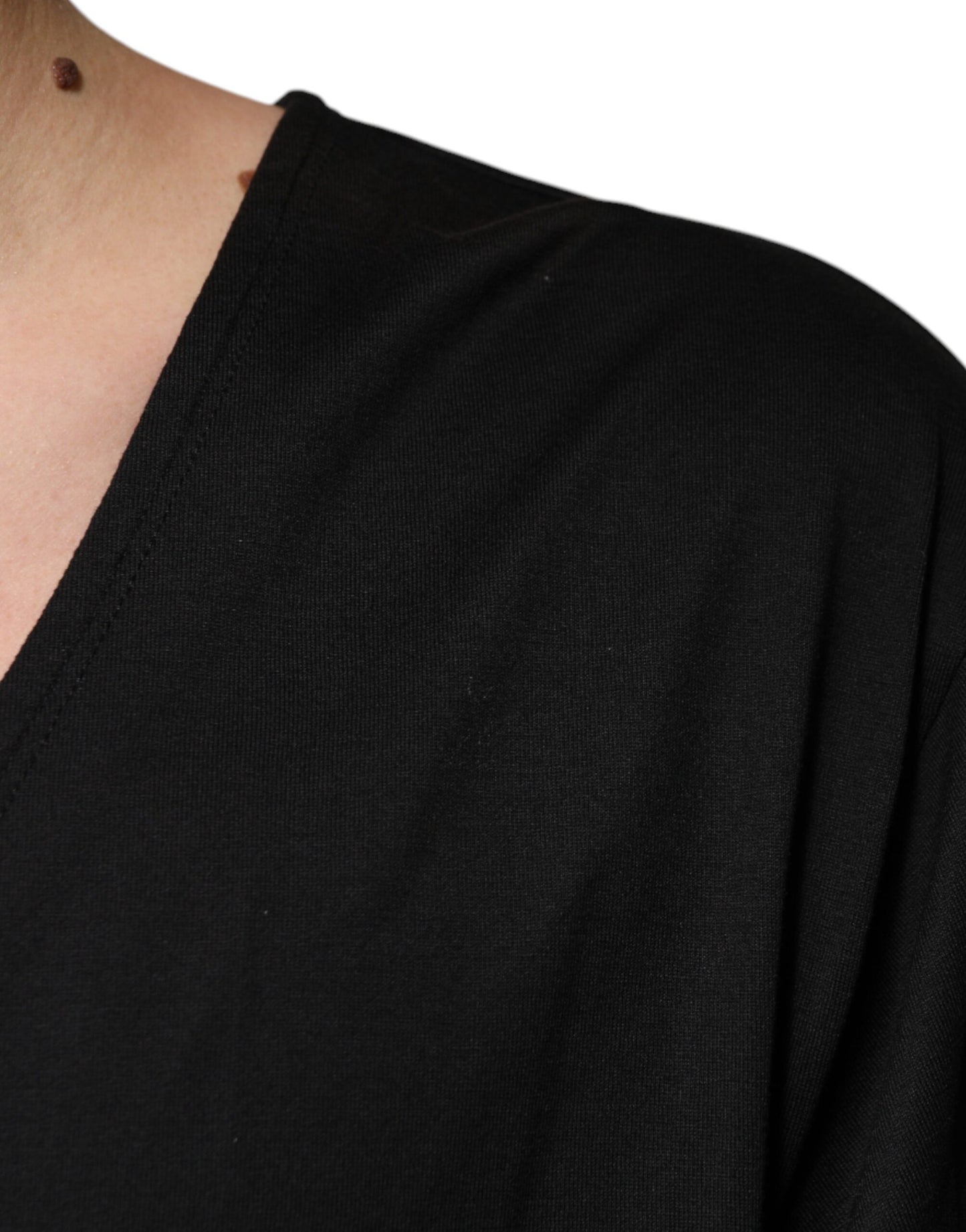Dolce & Gabbana T-shirt nera in cotone con scollo a V e maniche corte