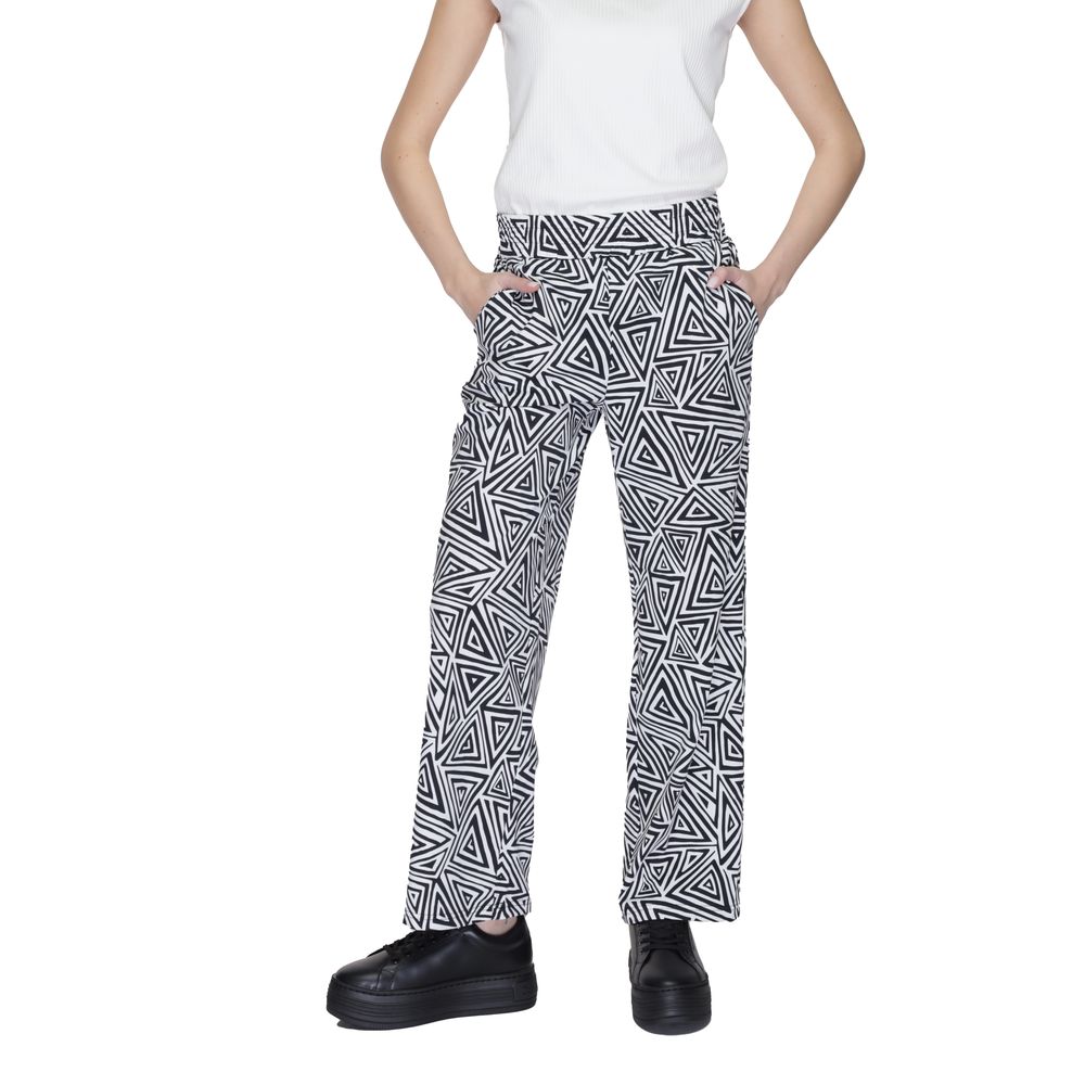 Jeans e pantaloni neri in poliammide Street One