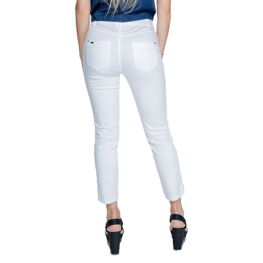 Jeans e pantaloni bianchi in cotone Street One