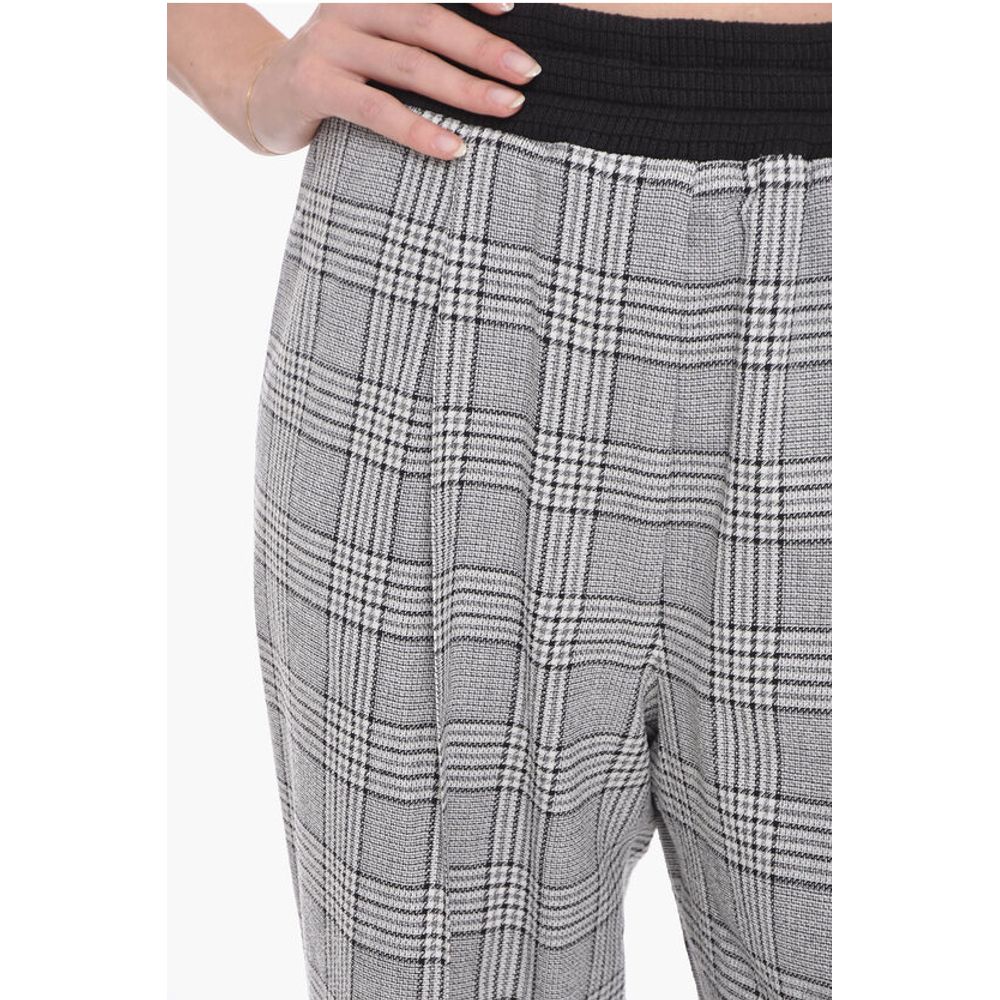 The Mannei Single-pleated District Check Pants with Elastic Waistband
