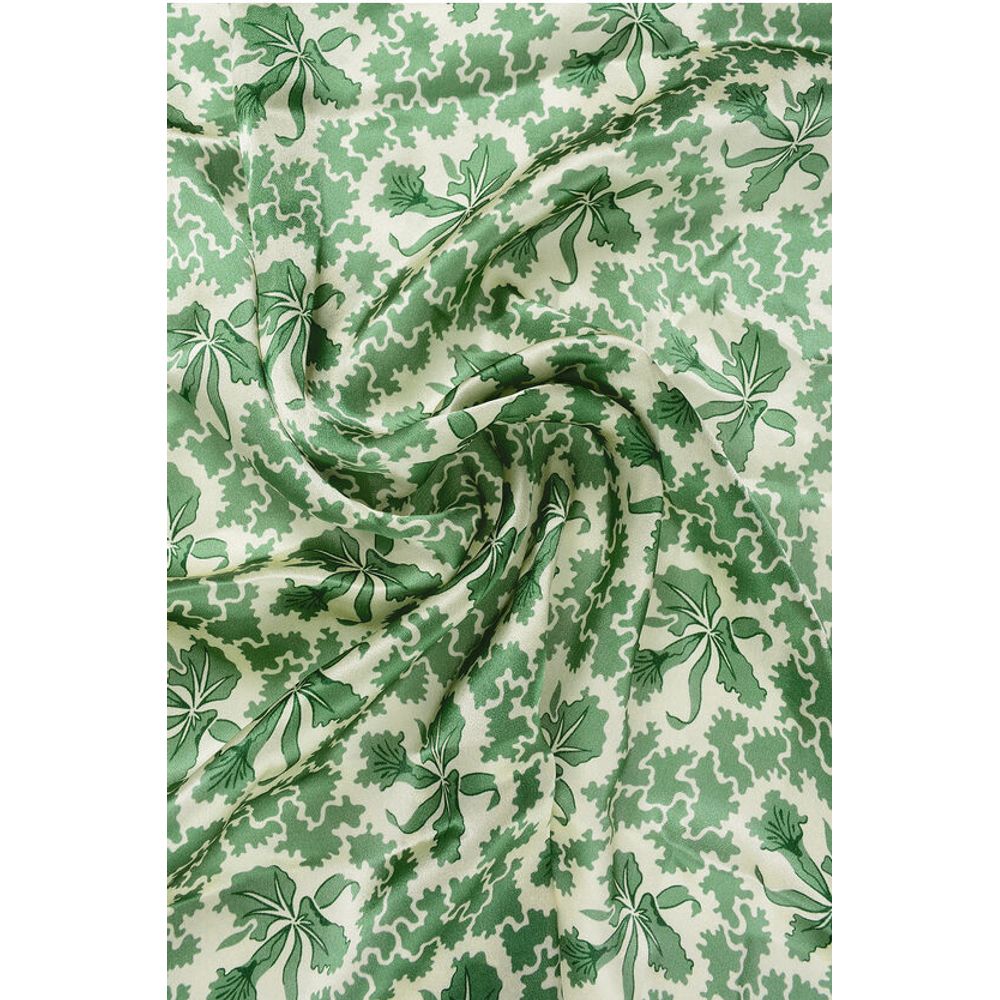 Dsquared² Patterned Silk Foulard with Contrasting Edges