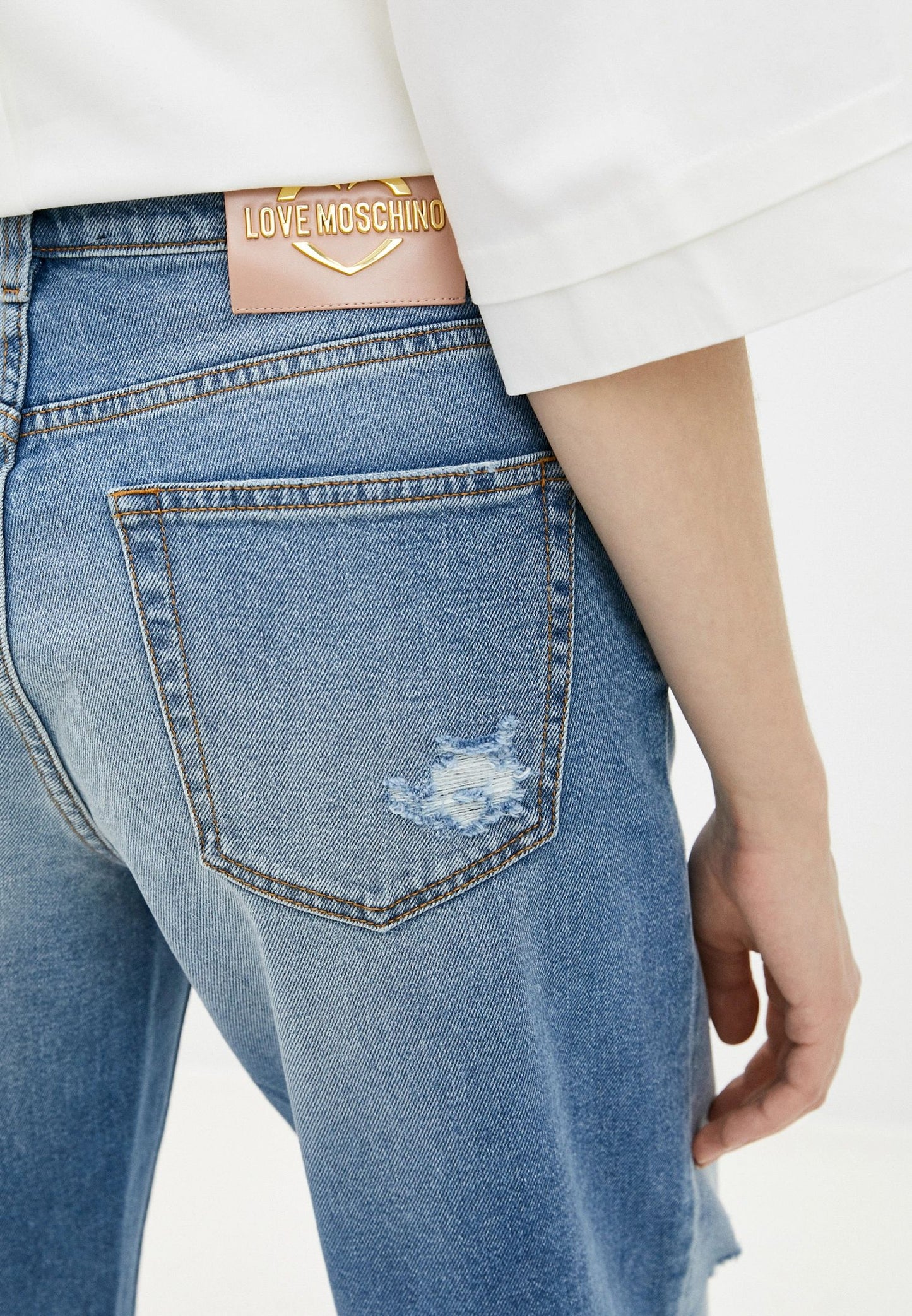 Jeans Moschino Love Distressed chic