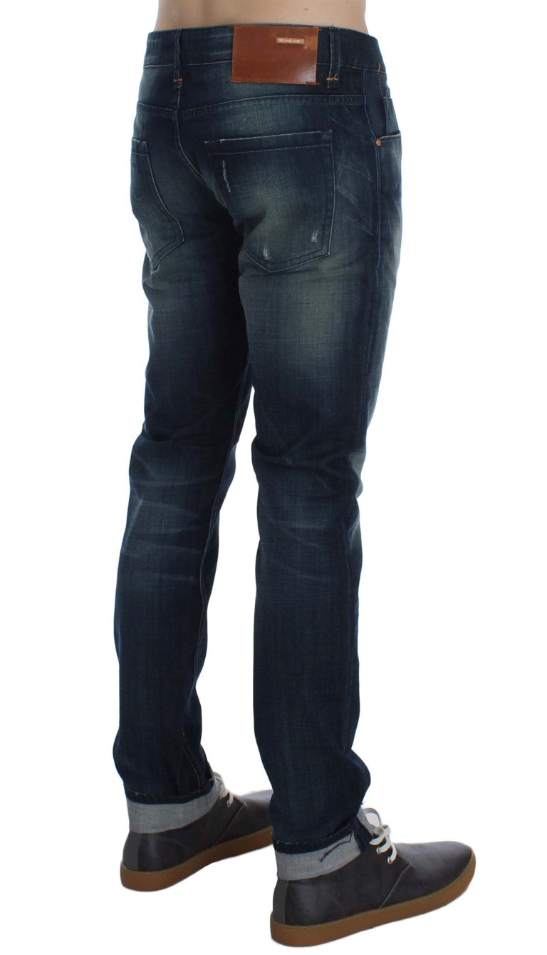 Jeans Acht in denim italiano dal taglio slim ed elegante