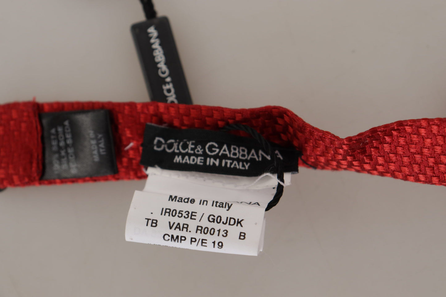 Dolce &amp; Gabbana Элегантный красный шелковый галстук-бабочка