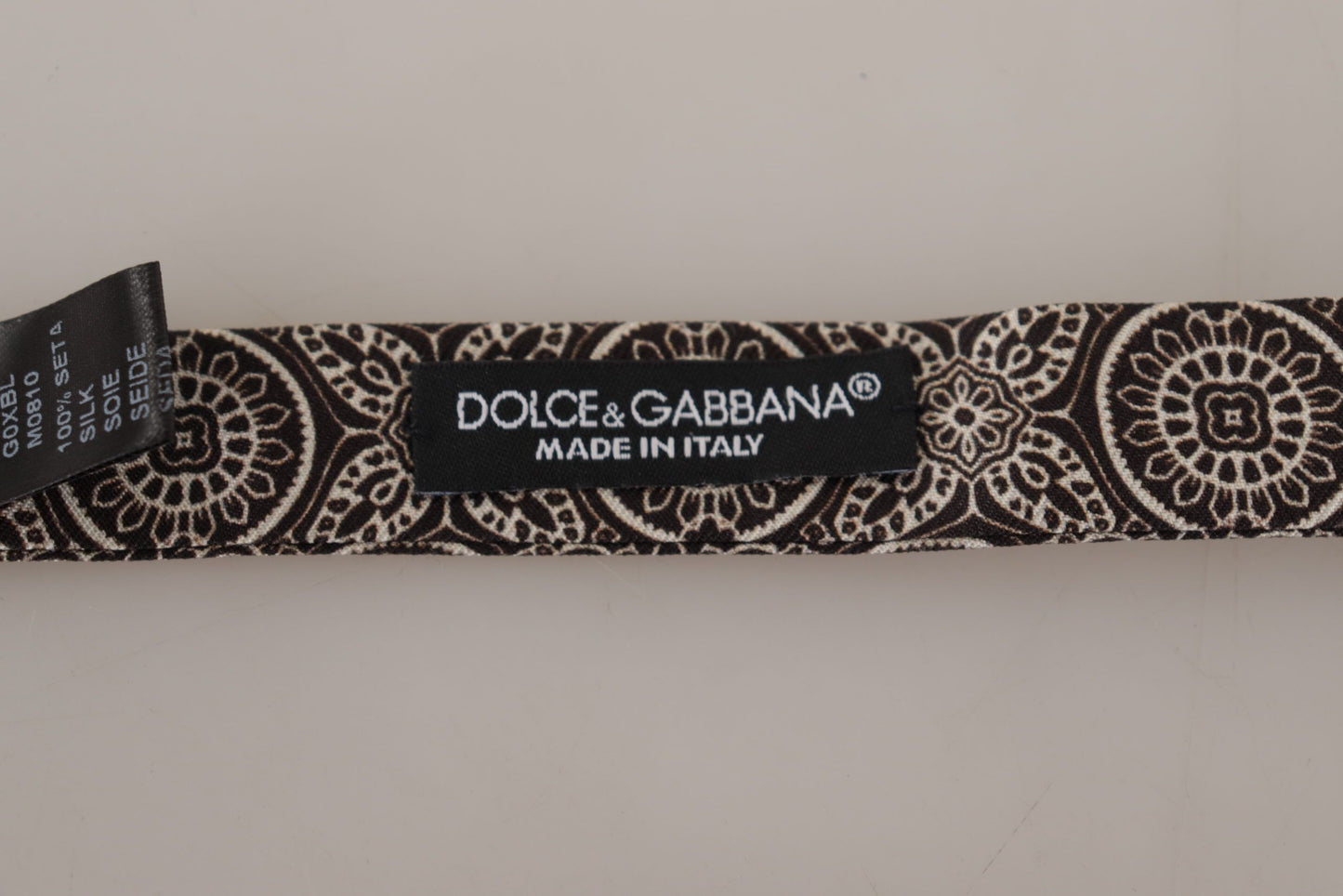 Dolce &amp; Gabbana Элегантный шелковый черно-белый галстук-бабочка