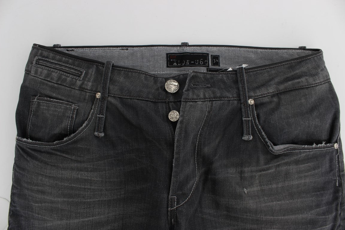 Acht Migliora il tuo stile con gli intramontabili jeans grigi