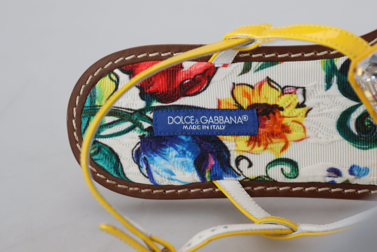 Dolce &amp; Gabbana Кожаные сандалии Majolica с украшением кристаллами