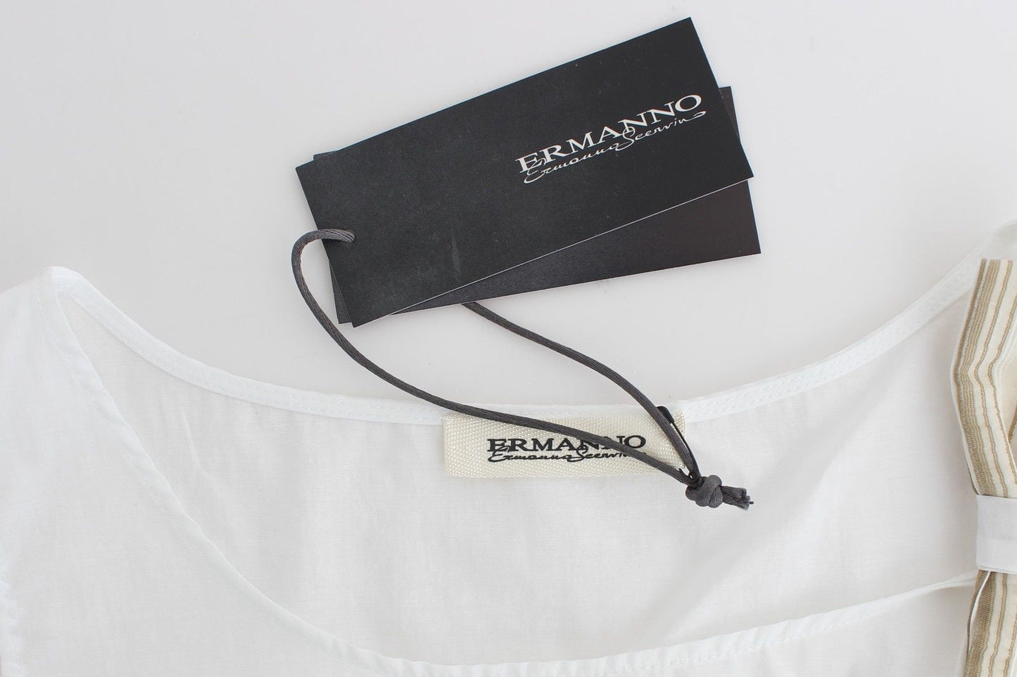 Ermanno Scervino Elegante top senza maniche bianco con fiocco