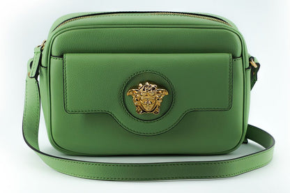 Borsa per fotocamera Versace elegante in pelle verde menta