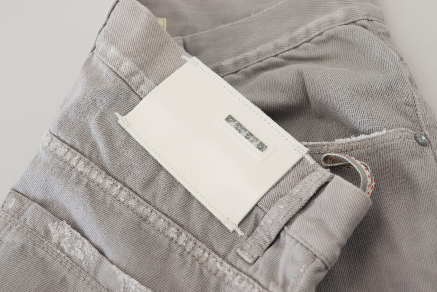 Jeans Acht eleganti e regolari in denim grigio