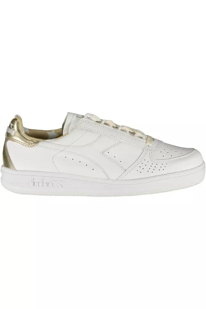 Sneakers sportive stringate bianche Diadora Sleek