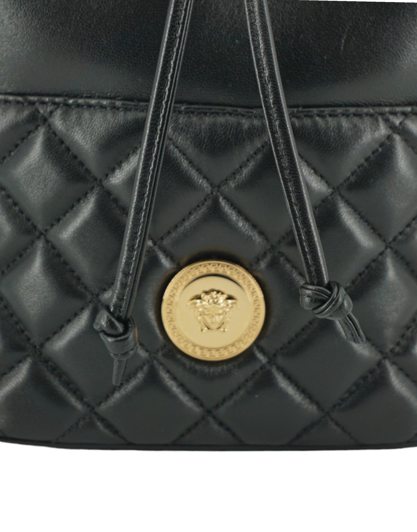 Versace Elegante borsa a tracolla a secchiello in pelle nera