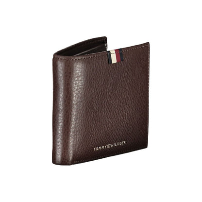 Tommy Hilfiger Elegant Brown Leather Wallet with Modern Contrast