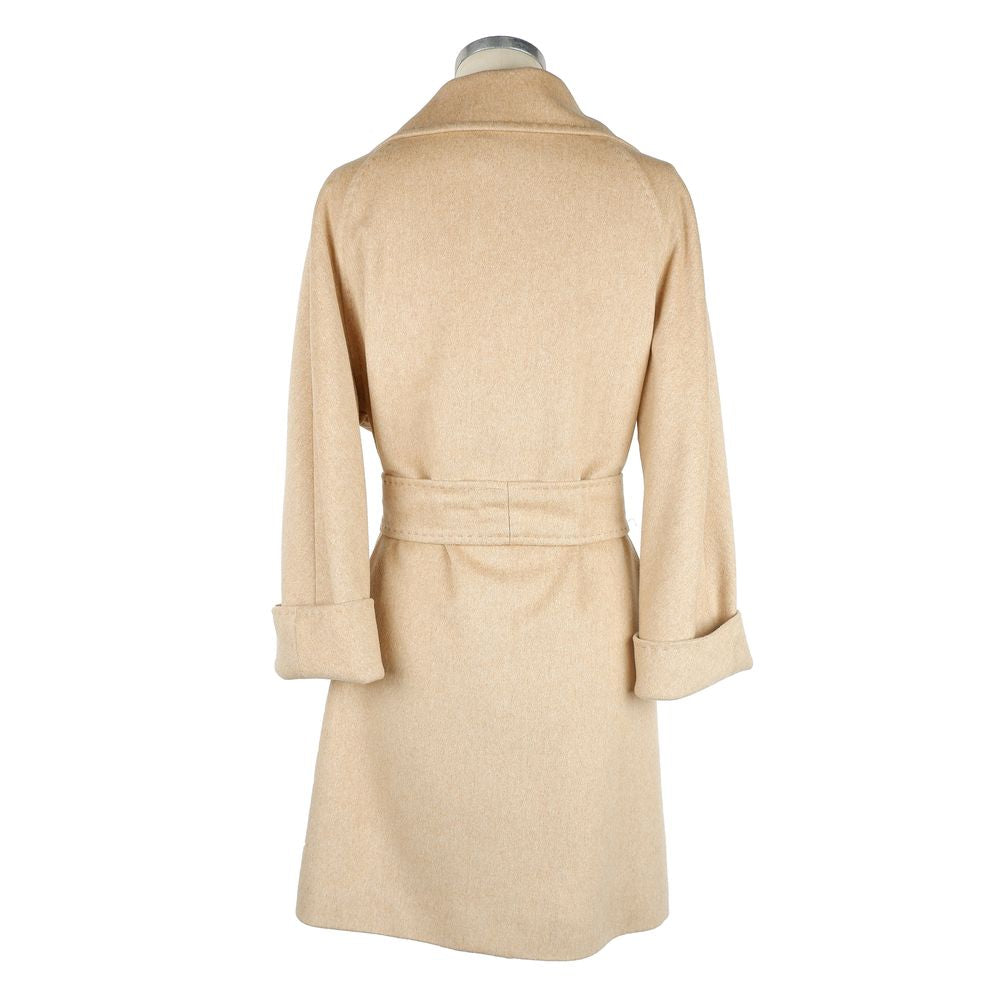 Cappotto da donna elegante in lana beige di manifattura italiana