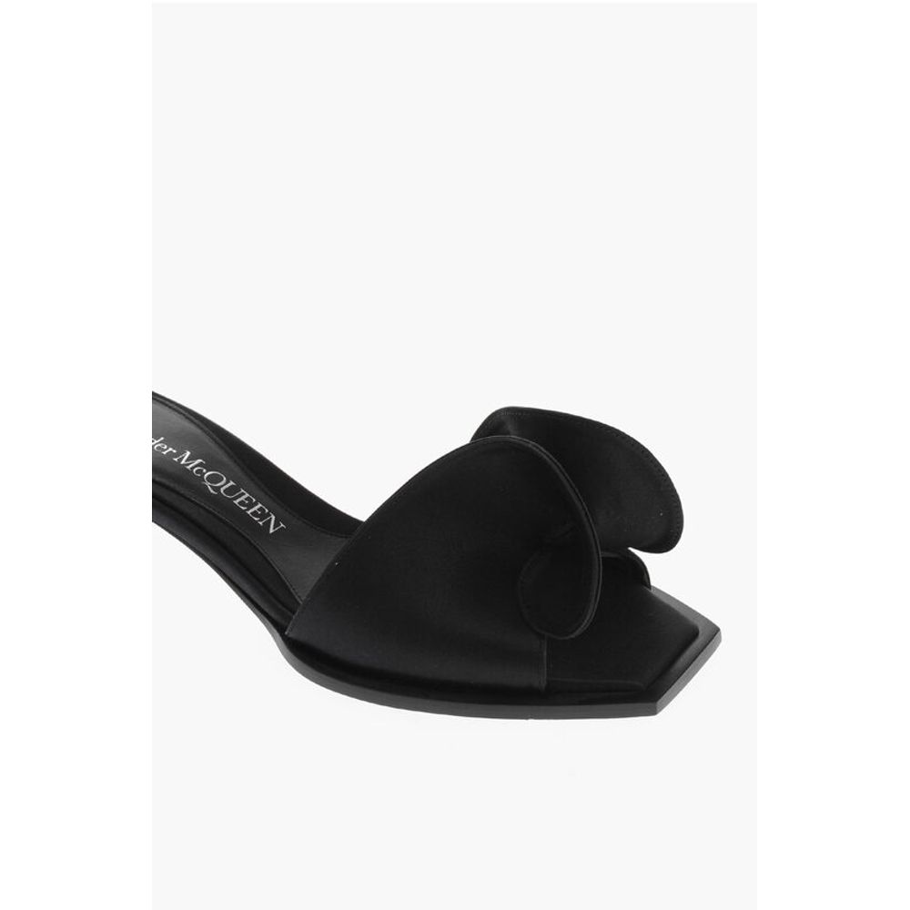 Alexander McQueen Crepè Silk Sandals with Bow Design 4cm