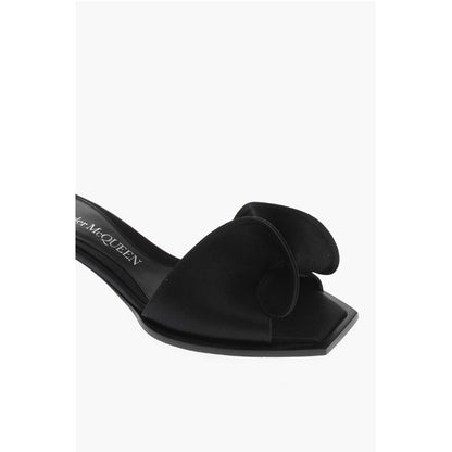 Alexander McQueen Crepè Silk Sandals with Bow Design 4cm