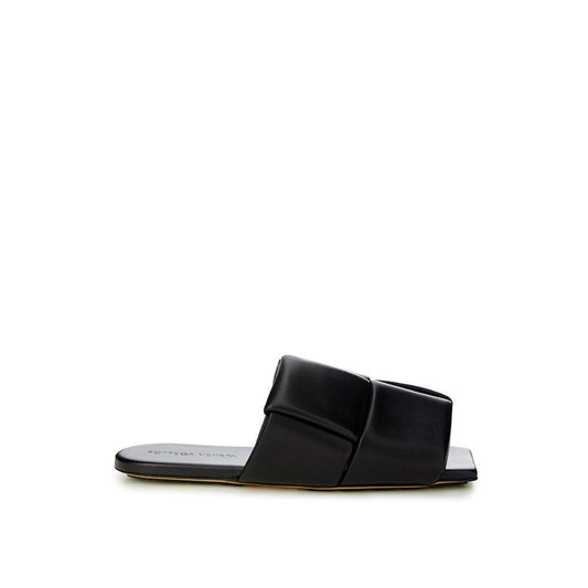 Bottega Veneta Elegant Black Leather Sandals - PER.FASHION